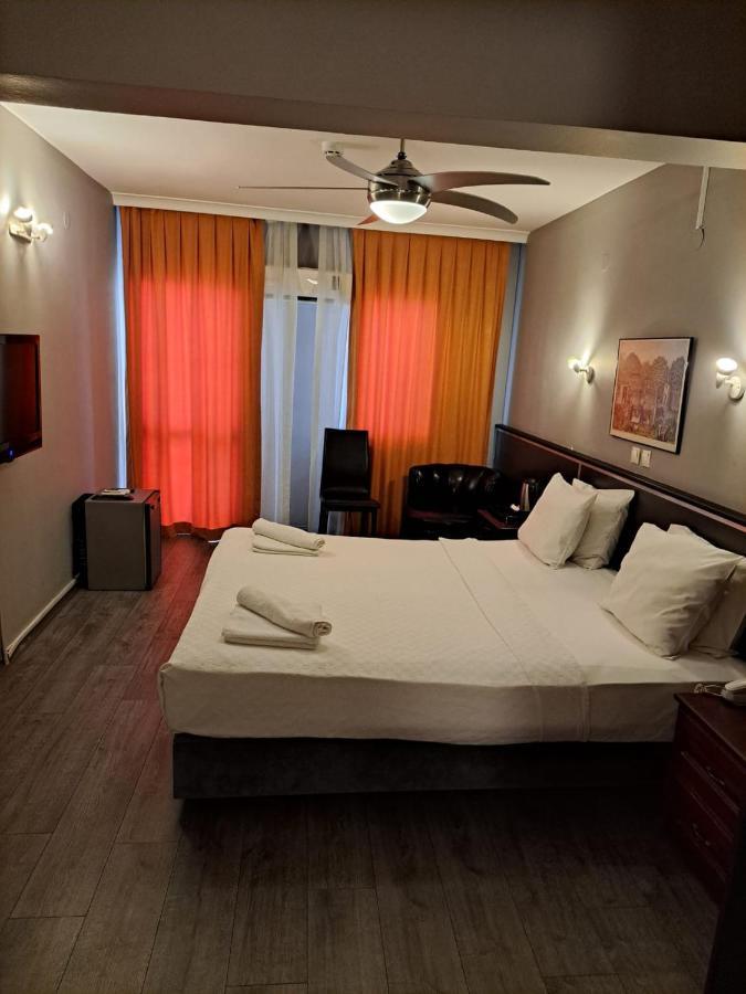 Hotel Balca Измир Экстерьер фото